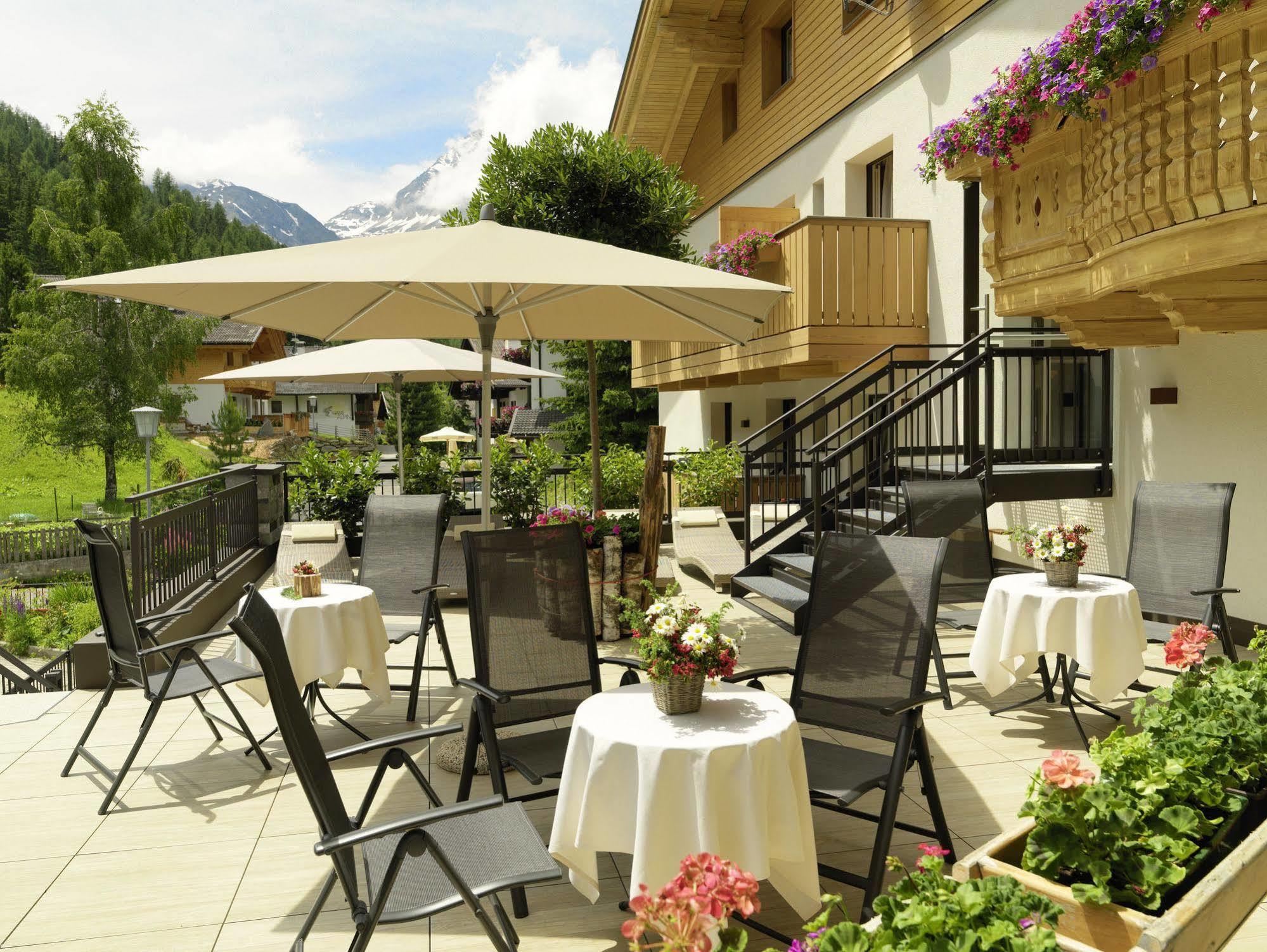 Hotel Pfeldererhof Alpine Lifestyle Moso Exterior foto